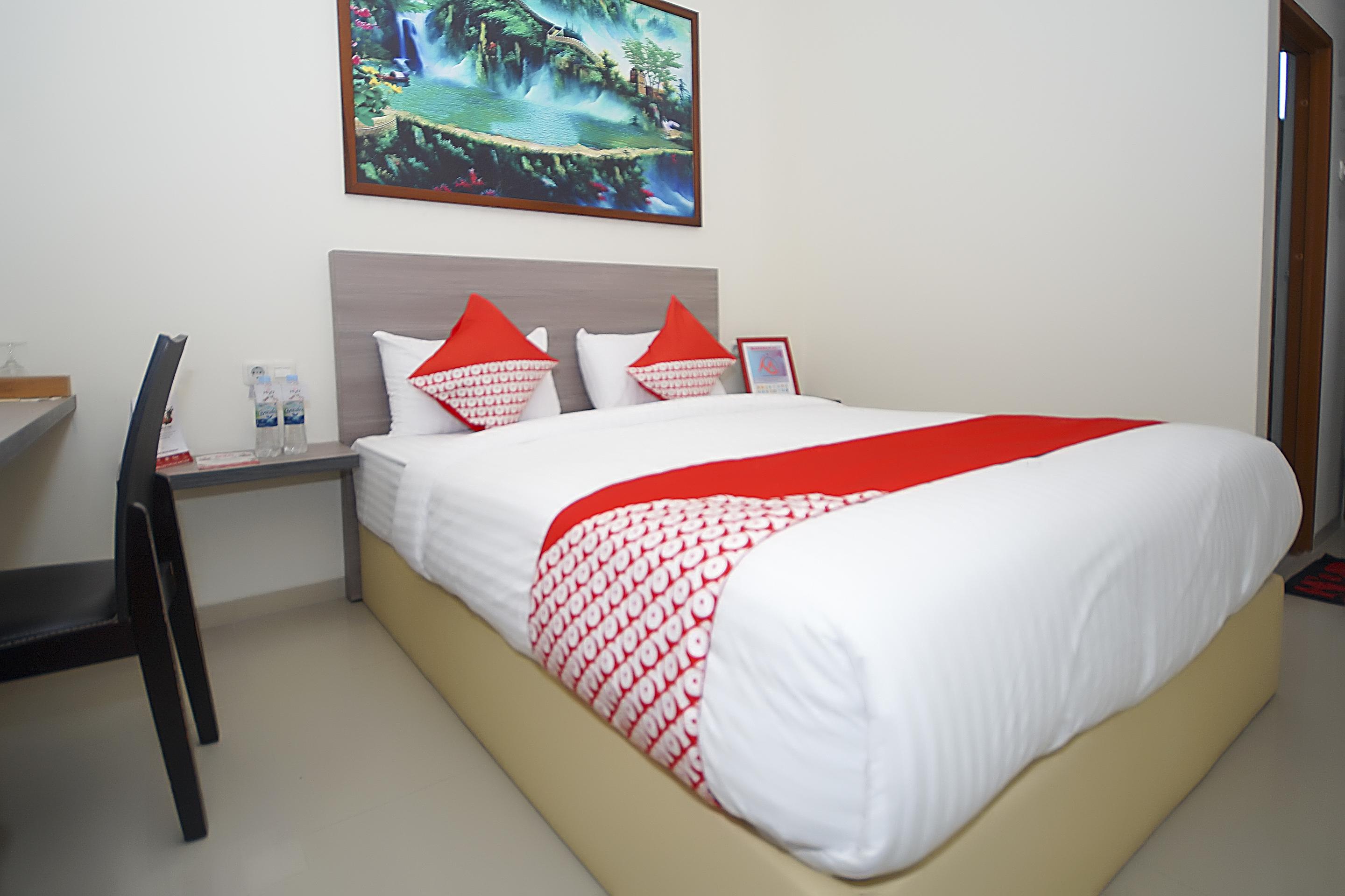Oyo 251 The Maximus Inn Hotel Палембанг Екстериор снимка