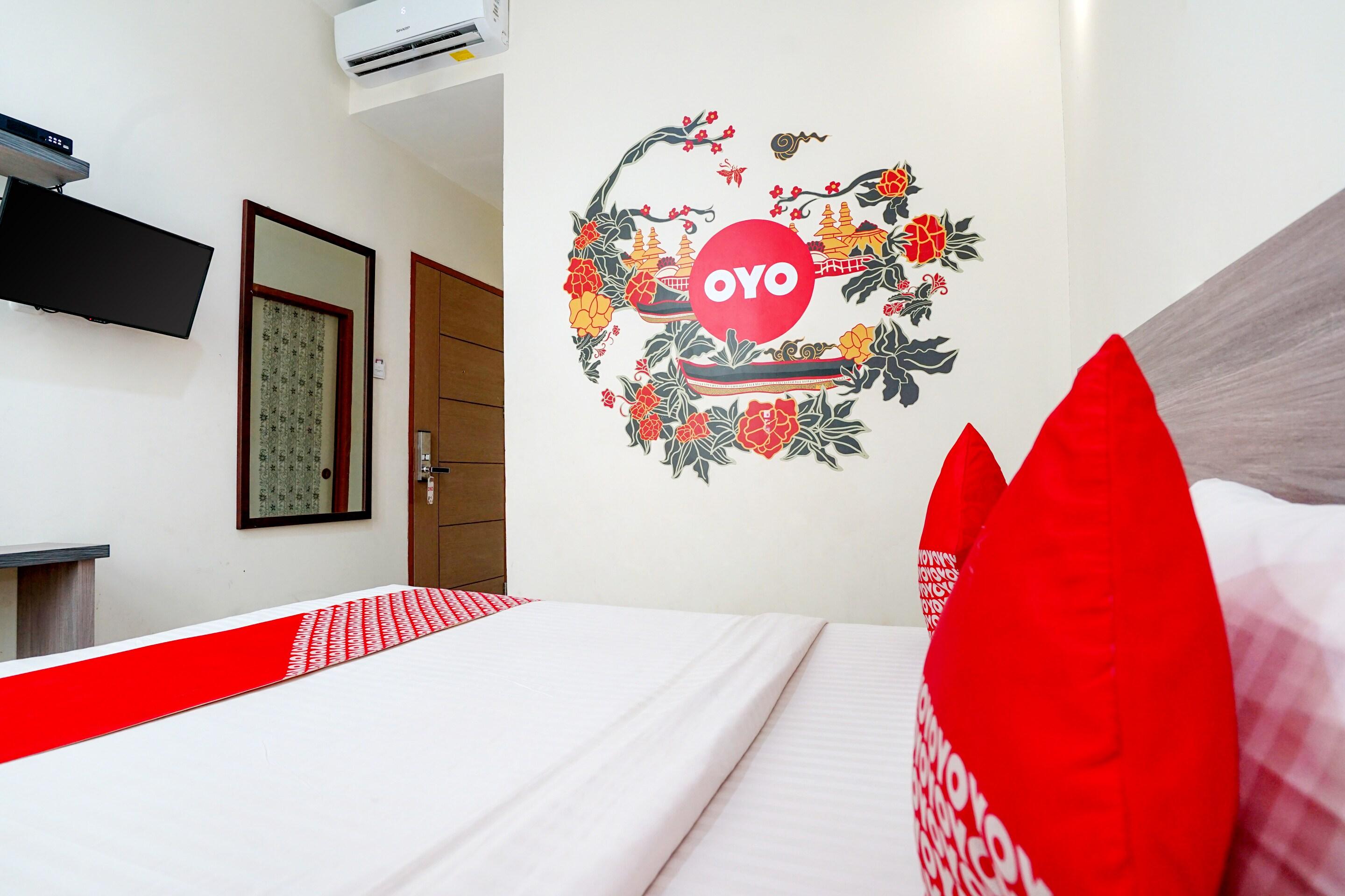 Oyo 251 The Maximus Inn Hotel Палембанг Екстериор снимка